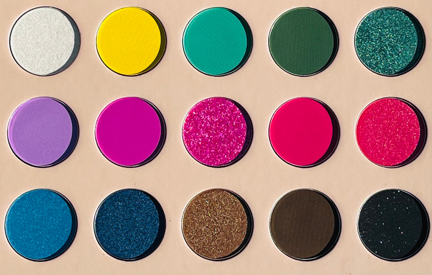 THE FASHION WEEK EYESHADOW PALETTE